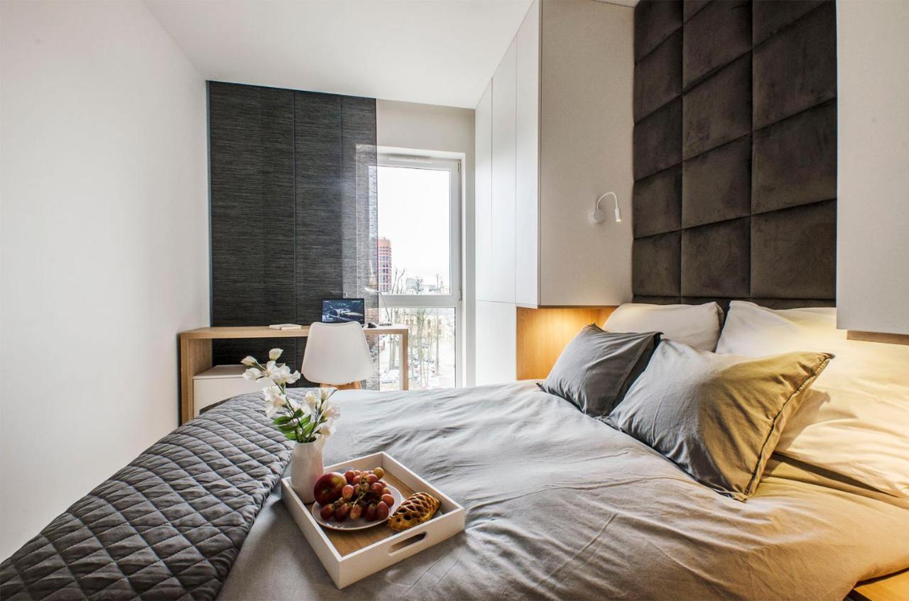 Sky Home- Ilumino Apartment -Centrum, Parking, Klimatyzacja, Dostep Na Kod 罗兹 外观 照片