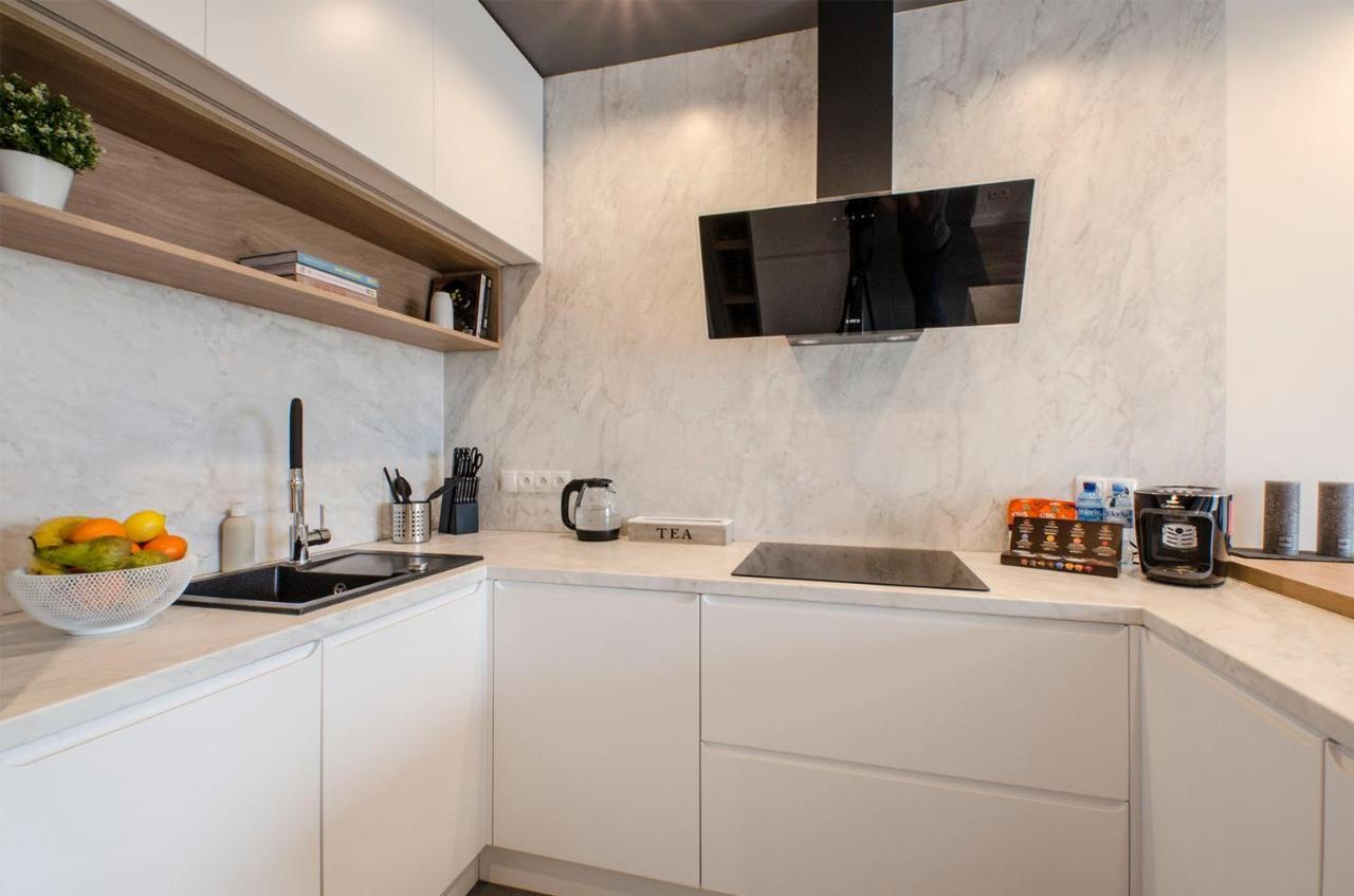 Sky Home- Ilumino Apartment -Centrum, Parking, Klimatyzacja, Dostep Na Kod 罗兹 外观 照片