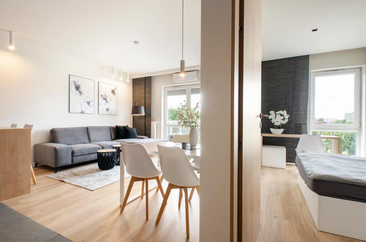 Sky Home- Ilumino Apartment -Centrum, Parking, Klimatyzacja, Dostep Na Kod 罗兹 外观 照片